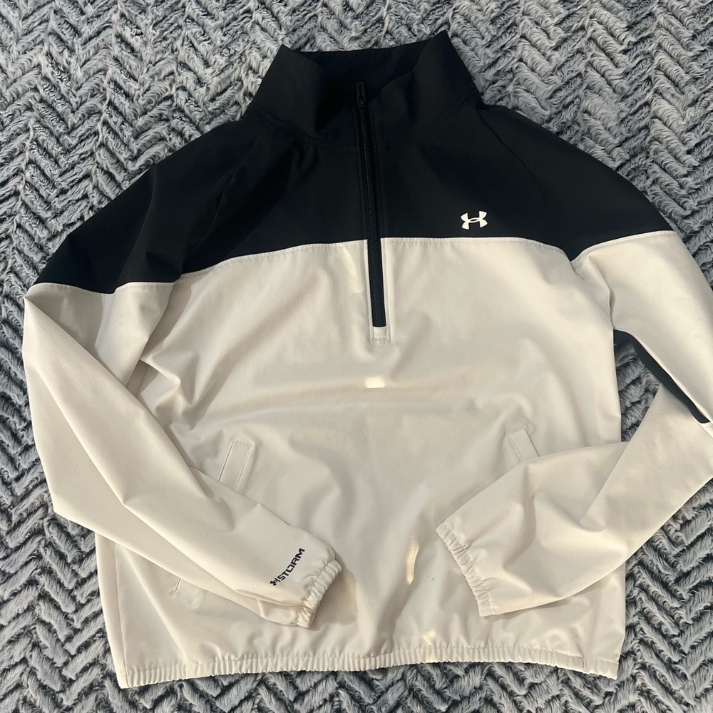 Women’s Under Armour Crop jacket Sz small